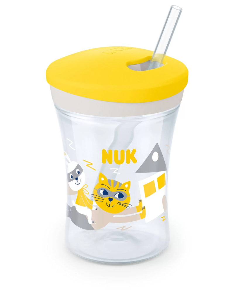Evolution Action Cup 230ml NUK 12M+ - Jaune Evolution Action Cup 230ml NUK 12M+ - Jaune
