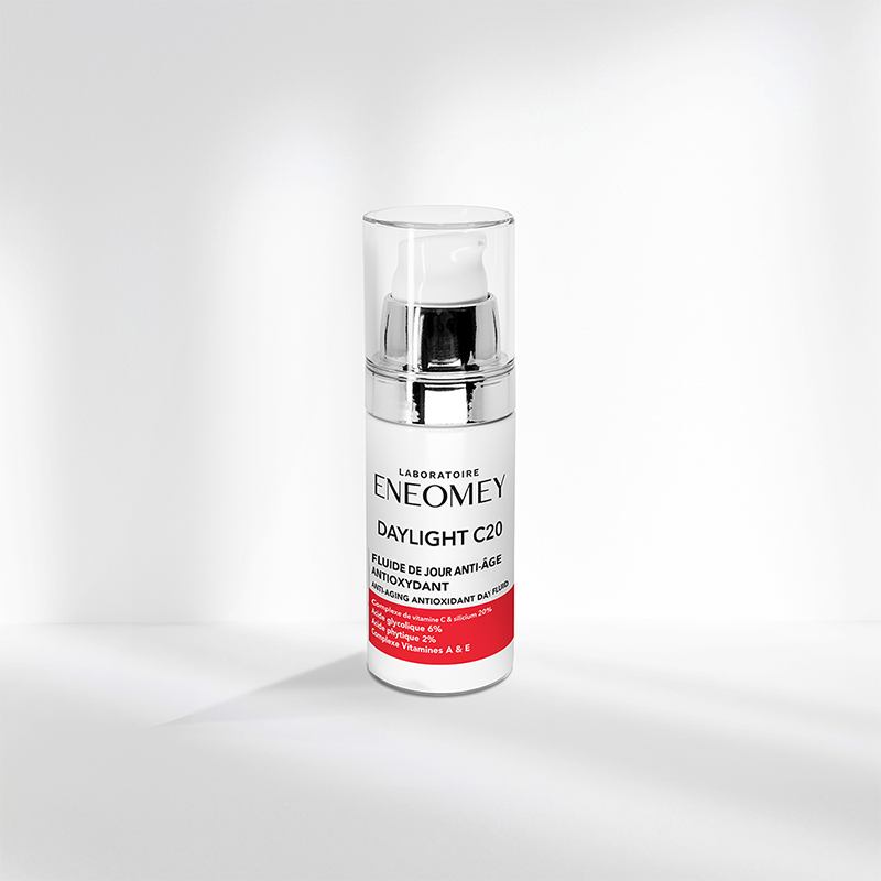 daylight-c20-nova-para-pharmacie-maroc-prix-livraison ENEOMEY Daylight C20 30ml Sérum Vitamine C Anti-Âge Antioxydant Éclat Protection Pollution – Image 1